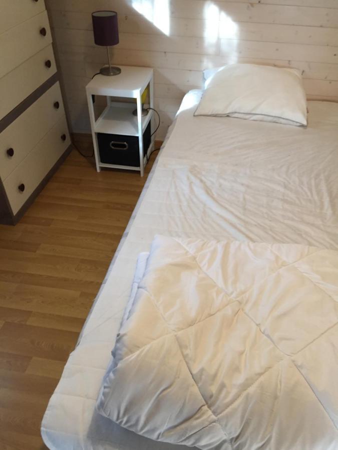 ホテルChalet Les Brulins Resteigne エクステリア 写真